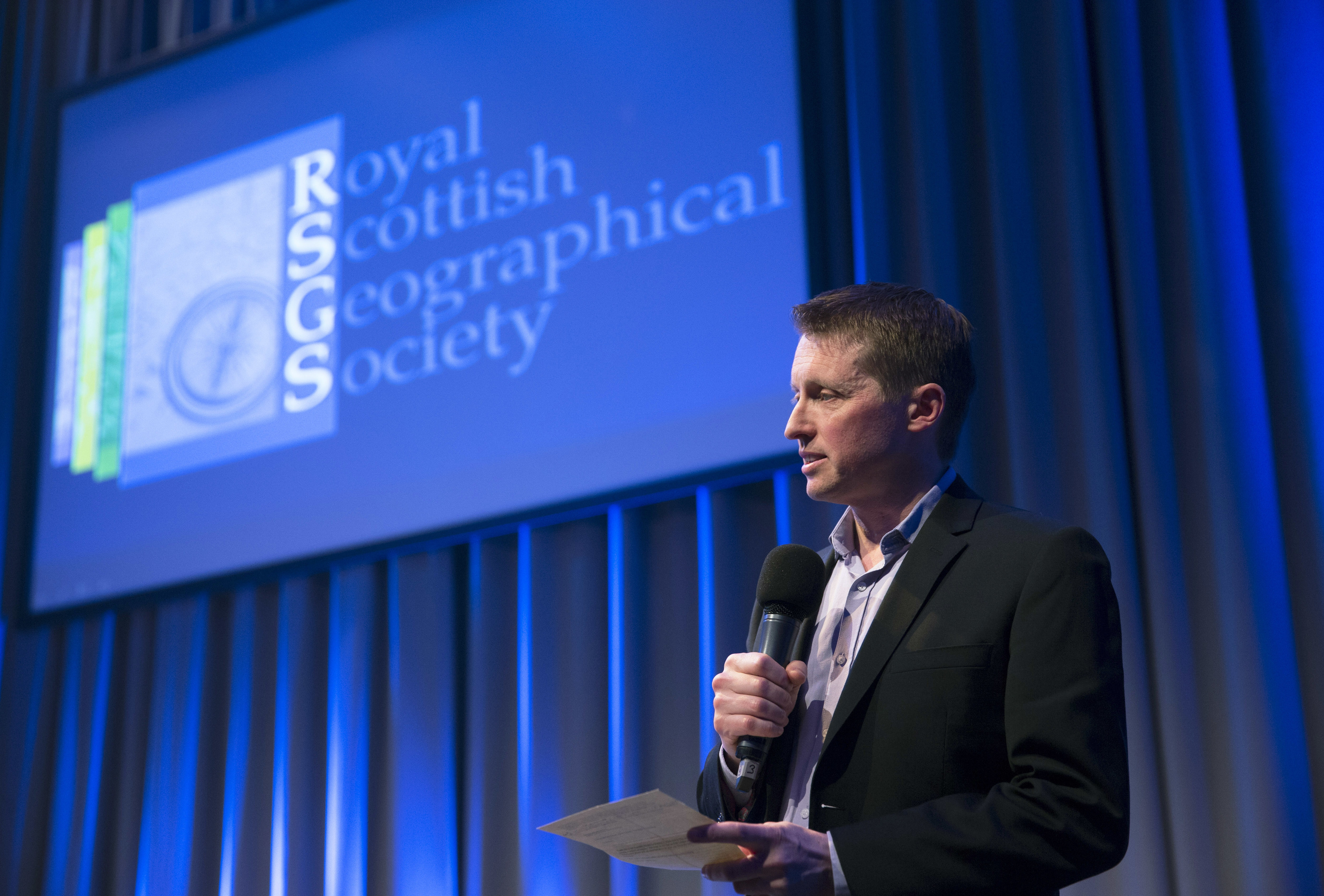 The Royal Scottish Geographical Society present the RSGS Livingstone Medal to Annie Lennox in recognition of her positive contribution and dedication to raising awareness of the global HIV/AIDS pandemic…..RSGS Chief Executive Mike Robinson intriduces Annie Lennox
for further info please contact Gemma McDonald at RSGS on 01738 455050 or 07867 524072
Picture by Graeme Hart.
Copyright Perthshire Picture Agency
Tel: 01738 623350  Mobile: 07990 594431